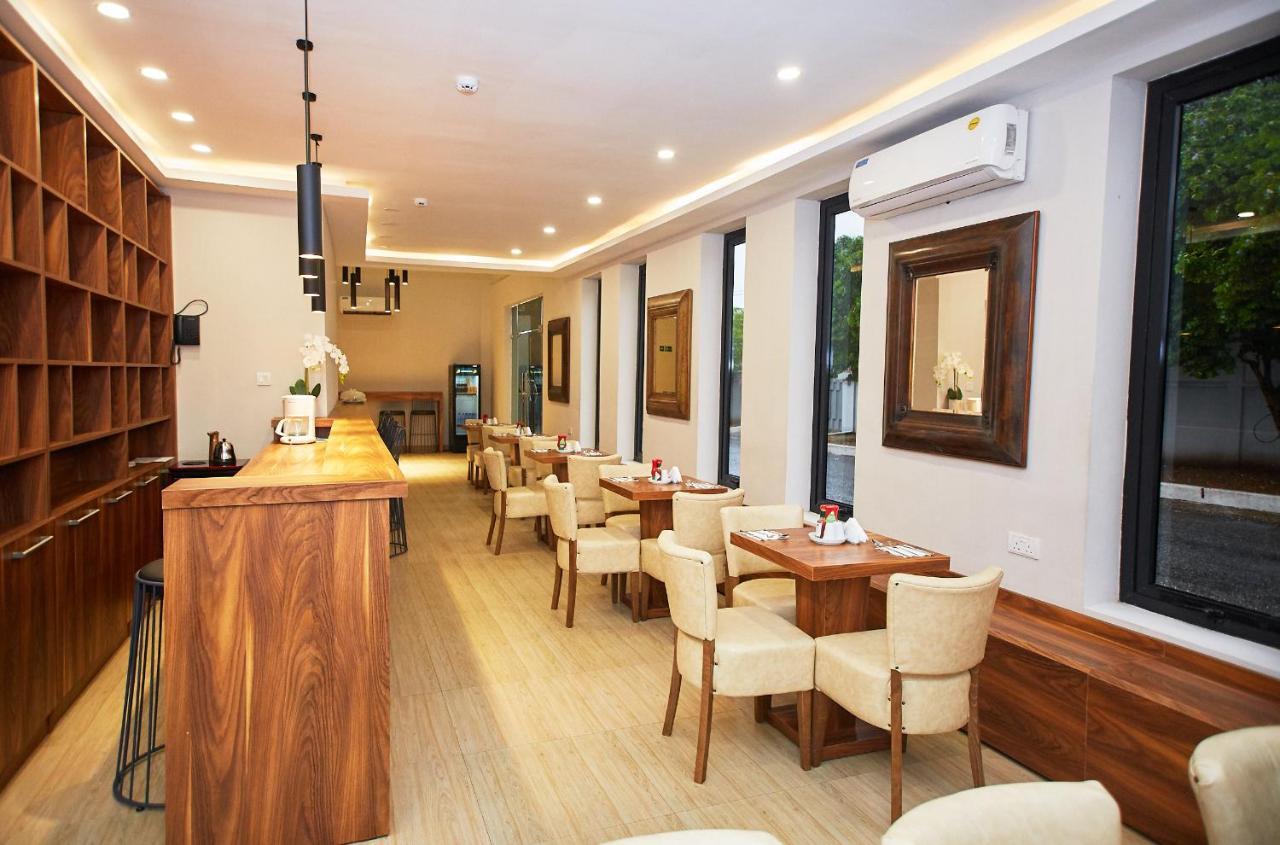 The Cabin Hotel Άκρα Εξωτερικό φωτογραφία